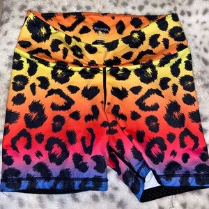 Grrrl Clothing Rainbow Leopard shorts Sz Small